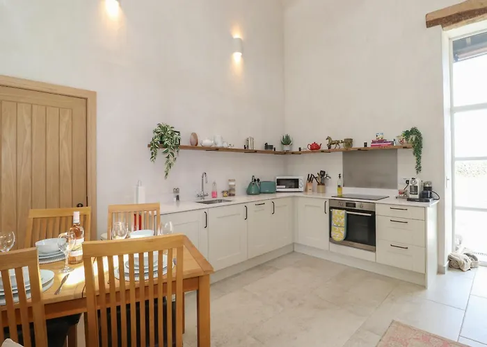 Meadow Syke Barn * 彭里斯